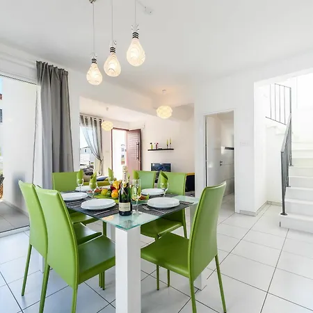 Avra Villa Paralímni